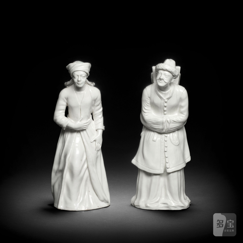 Two Chantilly white soft-paste figures with baskets (Hotteux), circa 1750-55 - 图3